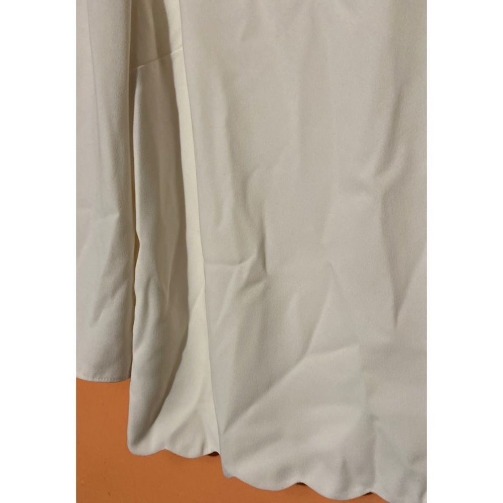 Scalloped Split Black Blouse In Cream - Picture 3 of 7
